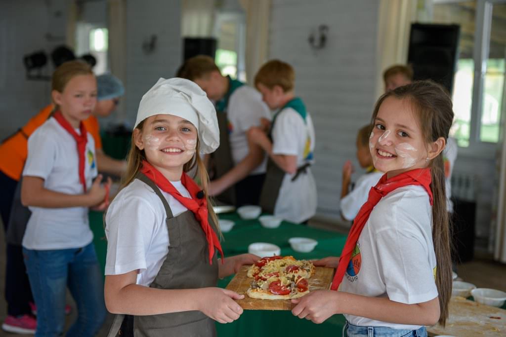 Кулинарный мастер-класс в детском лагере